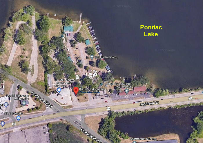 Pontiac Lake Motel - Aerial View